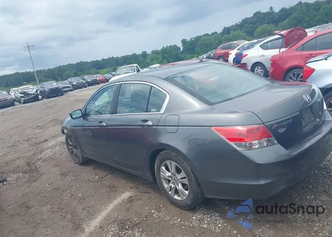 2010 Honda Accord 2.4 Lx-P z USA, uszkodzony, nr VIN 1HGCP2F41AA114021